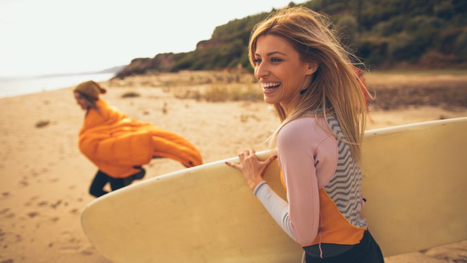 actividad ideal para vacaciones en familia_Escuela de Surf en Cantabria Loredo surf School