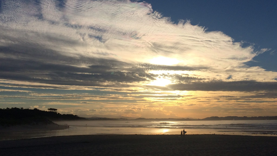 surf y camping en Cantabria con bungalows_Escuela de Surf en Cantabria Loredo surf School