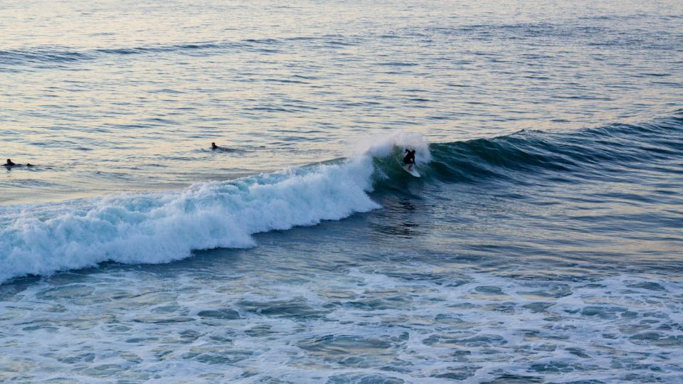 actividad ideal para vacaciones en familia_Escuela de Surf en Cantabria Loredo surf School